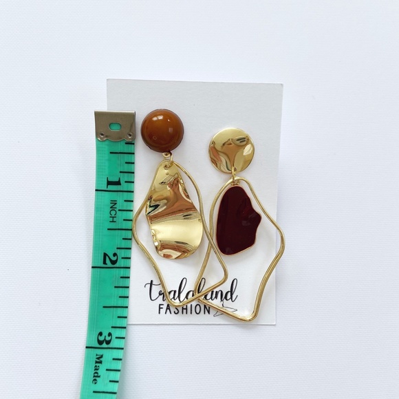 > NEW < Boutique Asymmetrical Geometric Modern Multi-color Dangle Earrings - Picture 6 of 7